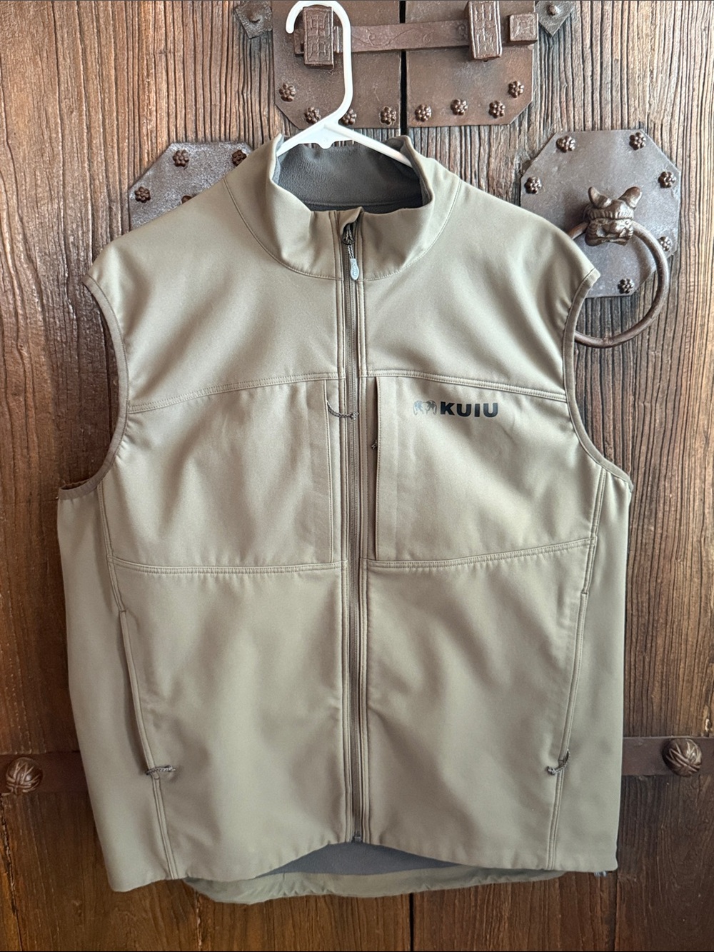 KUIU Men's Ash Color (Greenish-Brown) Softshell Vest - Full Zip